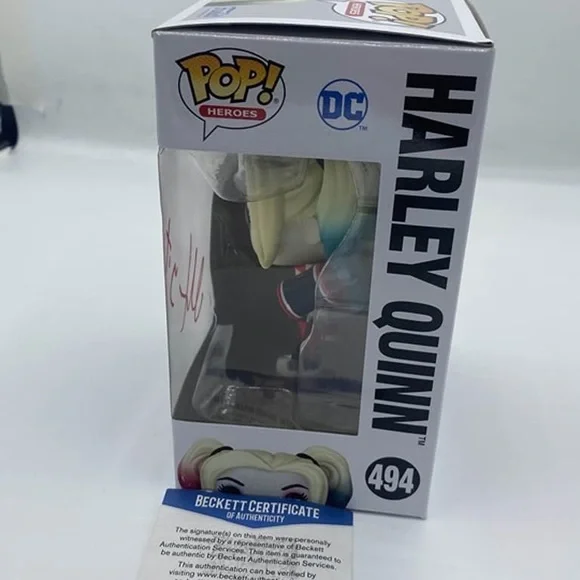 Harley Quinn Pop! Vinyl Figure - Picture 7 of 7